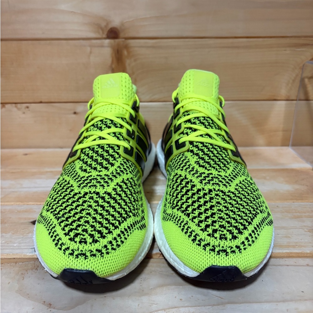 Original 2016 Adidas Ultra Boost 1.0  Solar Yellow - s77414 - Mens size 8.5 - Picture 3 of 7
